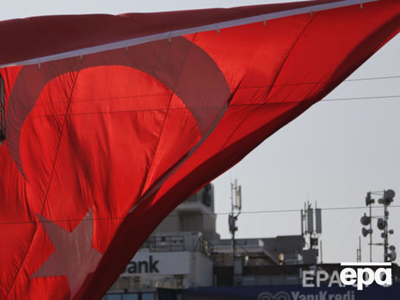 Смена руководства городов вызвала протесты населения