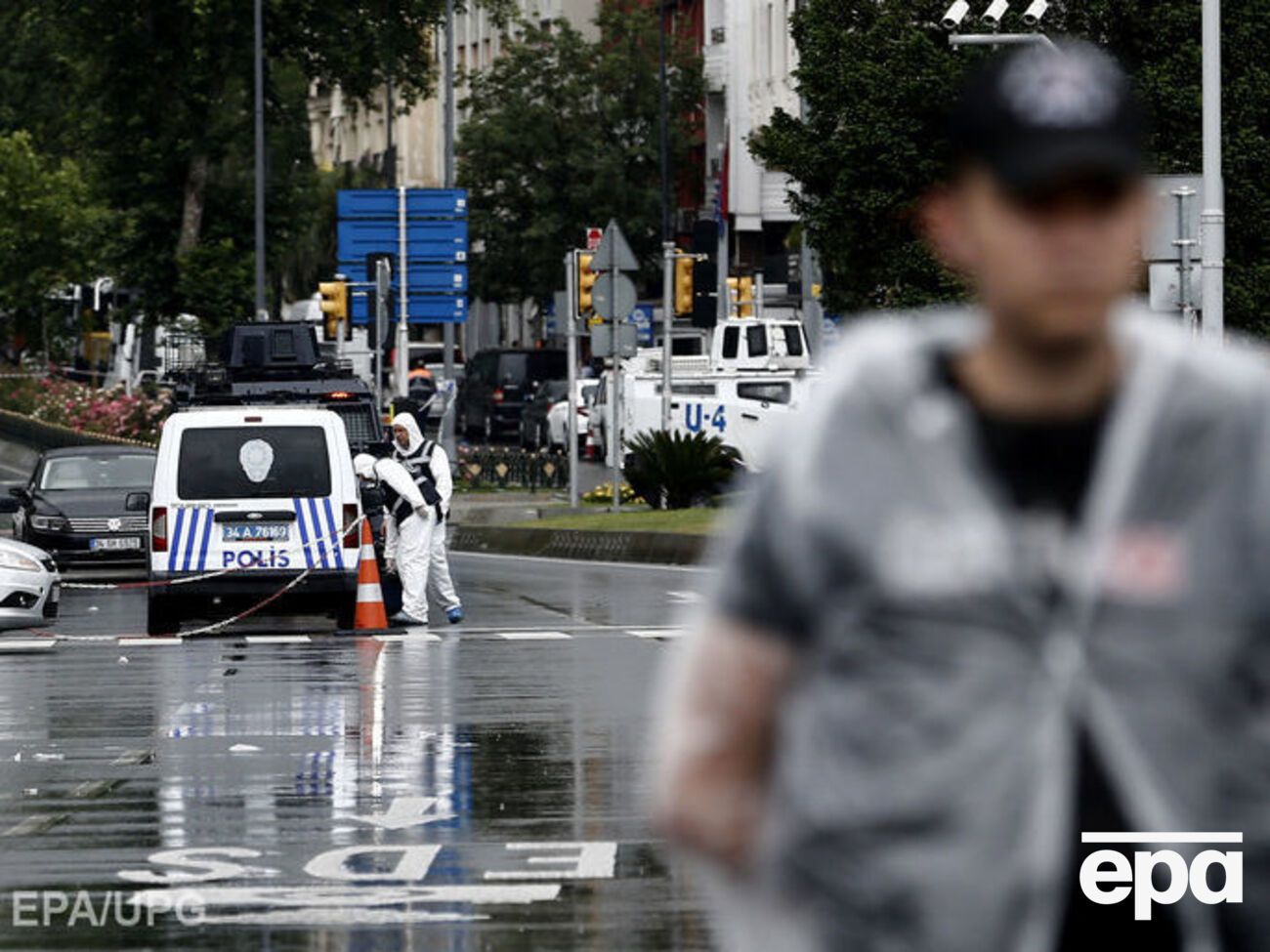 Власти считают взрыв делом рук курдских экстремистов