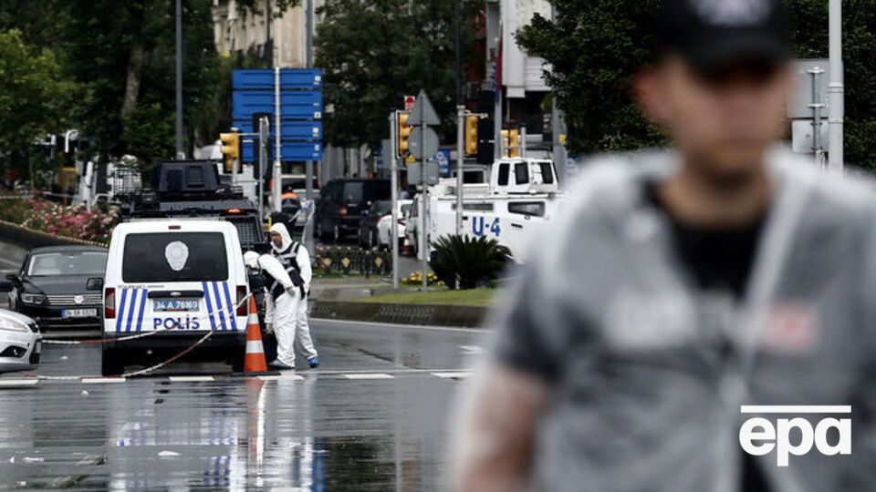 Власти считают взрыв делом рук курдских экстремистов