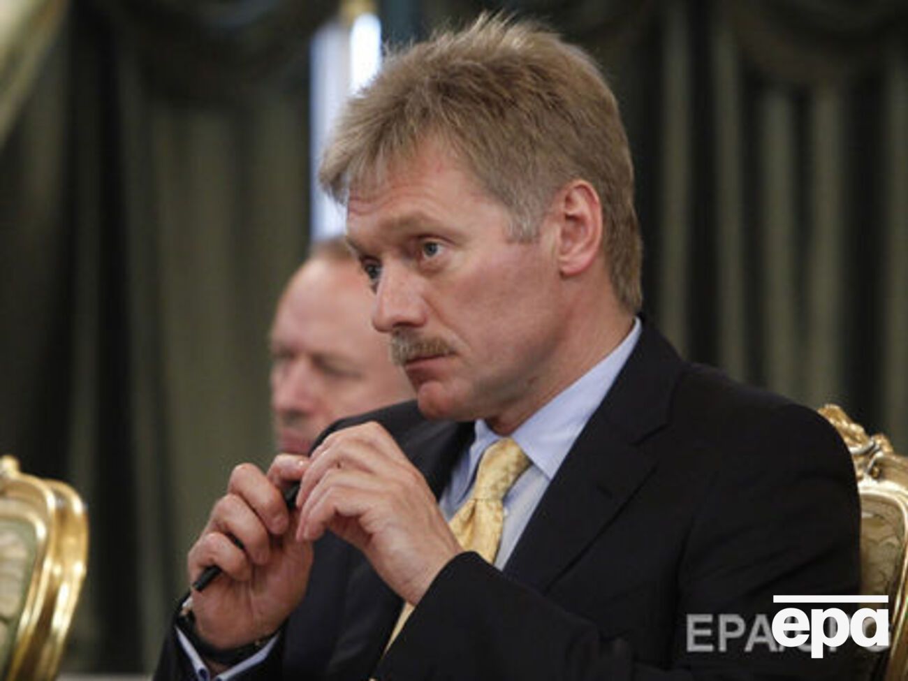 Песков отметил, что Россия не будет рассматривать условия МИД Украины