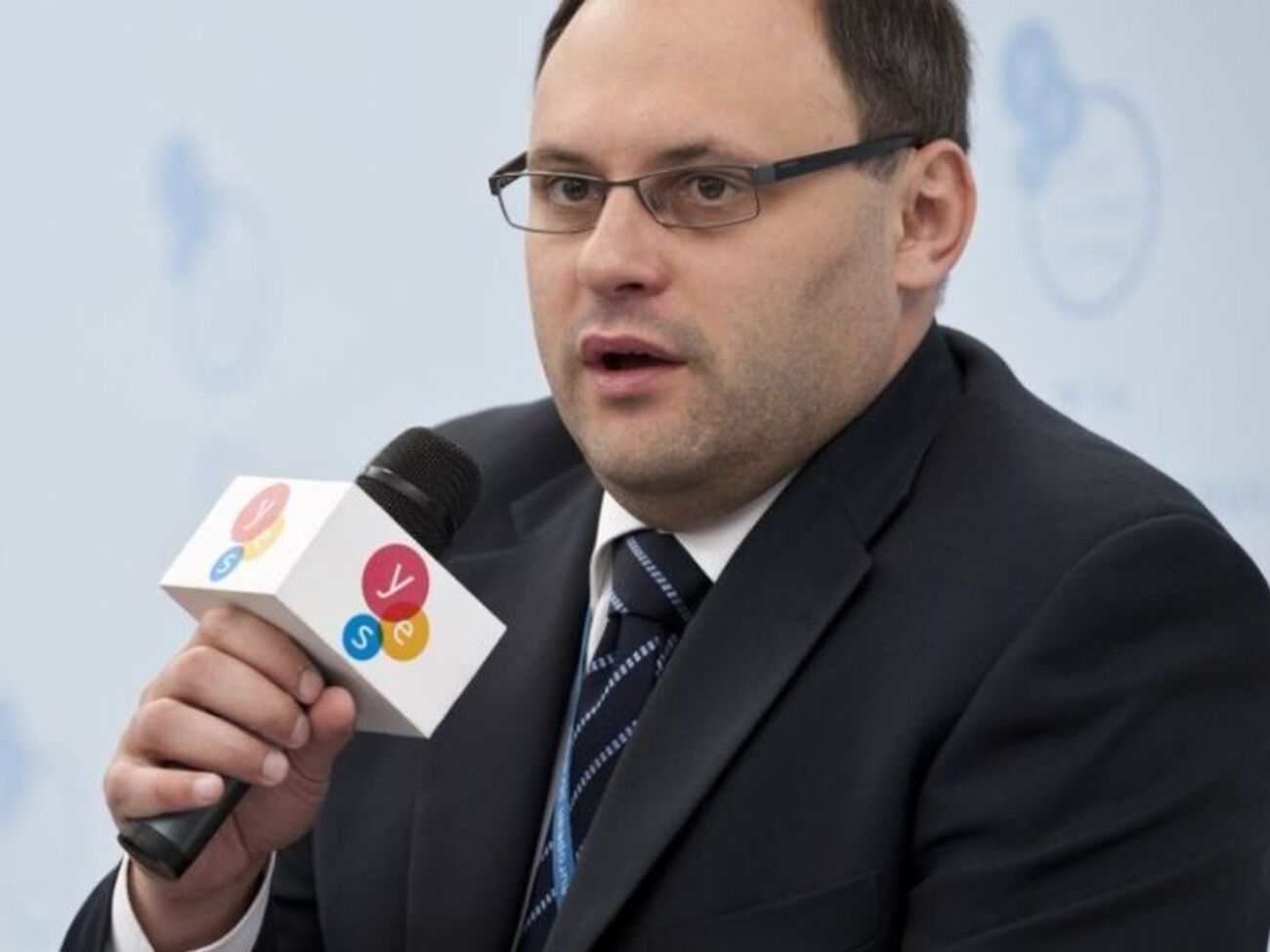 Каськив владеет несколькими дорогостоящими объектами недвижимости в Панаме, заявил Енин