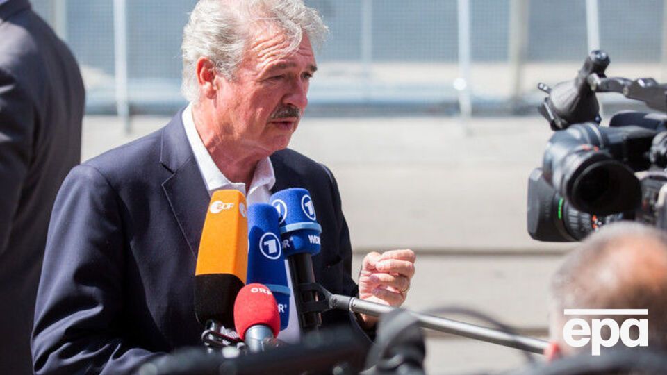 Ассельборн сказал, что в Венгрии относятся к мигрантам как к животным