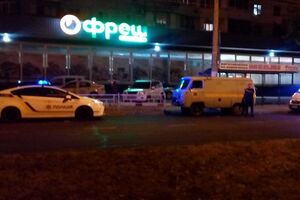 Полиция продолжает расследование ночного инцидента в Херсоне