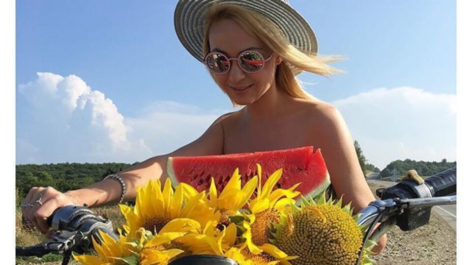 Рудковская: Вот уже семь лет, как мы поженились!