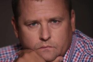 Борис Филатов – жителю Днепра: Вам тяжело собственному ребенку купить учебники?