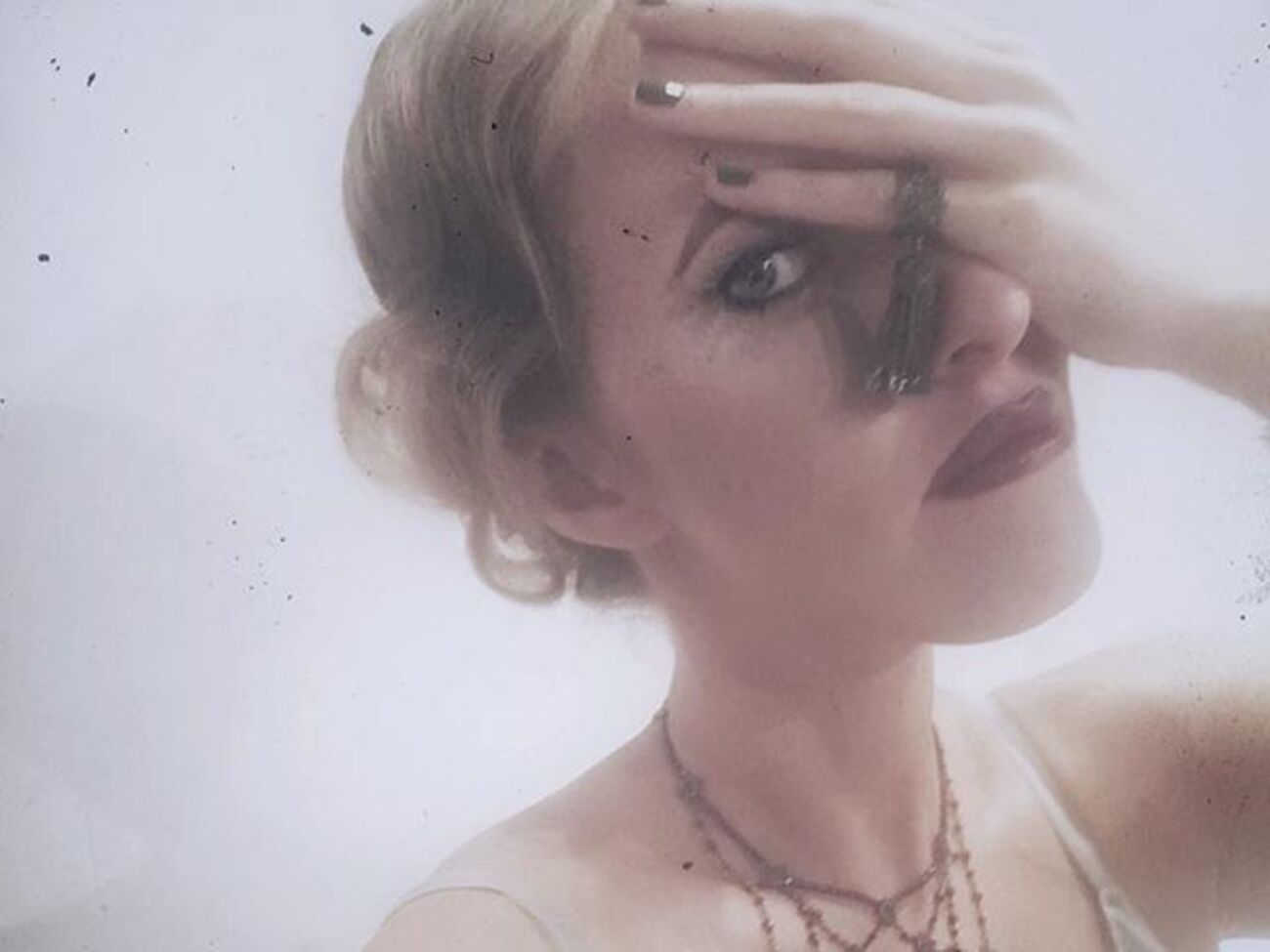 Собчак:&nbsp;Застолье в Сочи после "Новой Волны": мне - фрукты, Игорю Яковлевичу Крутому - крутую водку