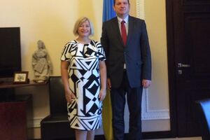 Ирина Геращенко провела встречу с послом Латвии Юрисом Покайнсом