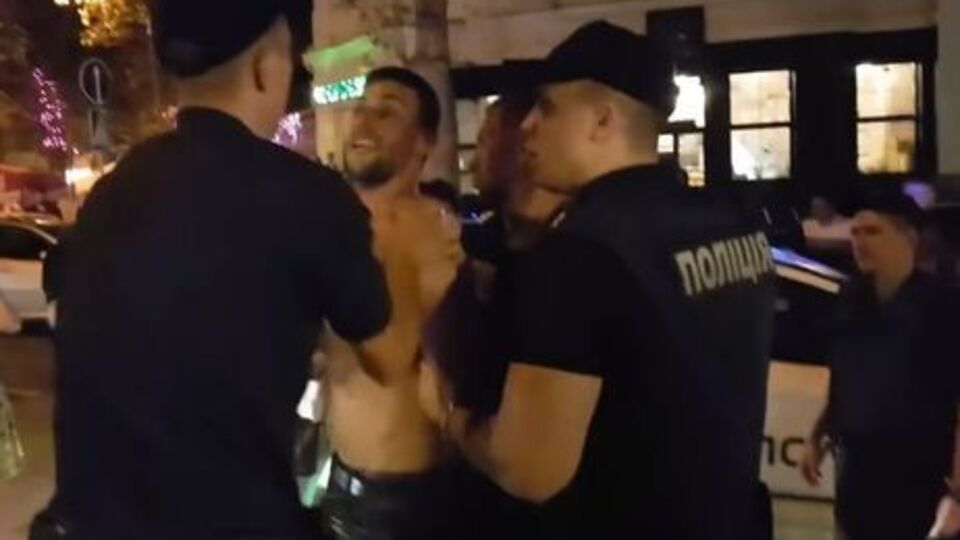 Полицейских наказали за бездействие в ходе конфликта в центре Николаева