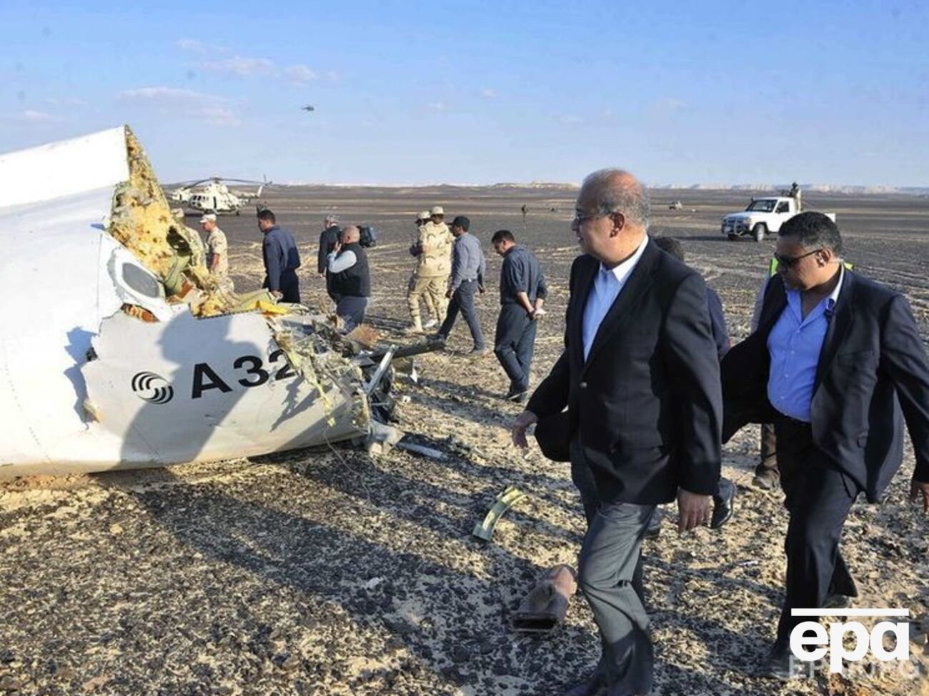 По мнению экспертов, бомба взорвалась в багажном отделении самолета