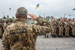 Батальон "Донбасс" выдвинулся в зону АТО