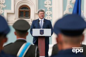 Порошенко заявил, что украинские санкции вскоре будут продлены