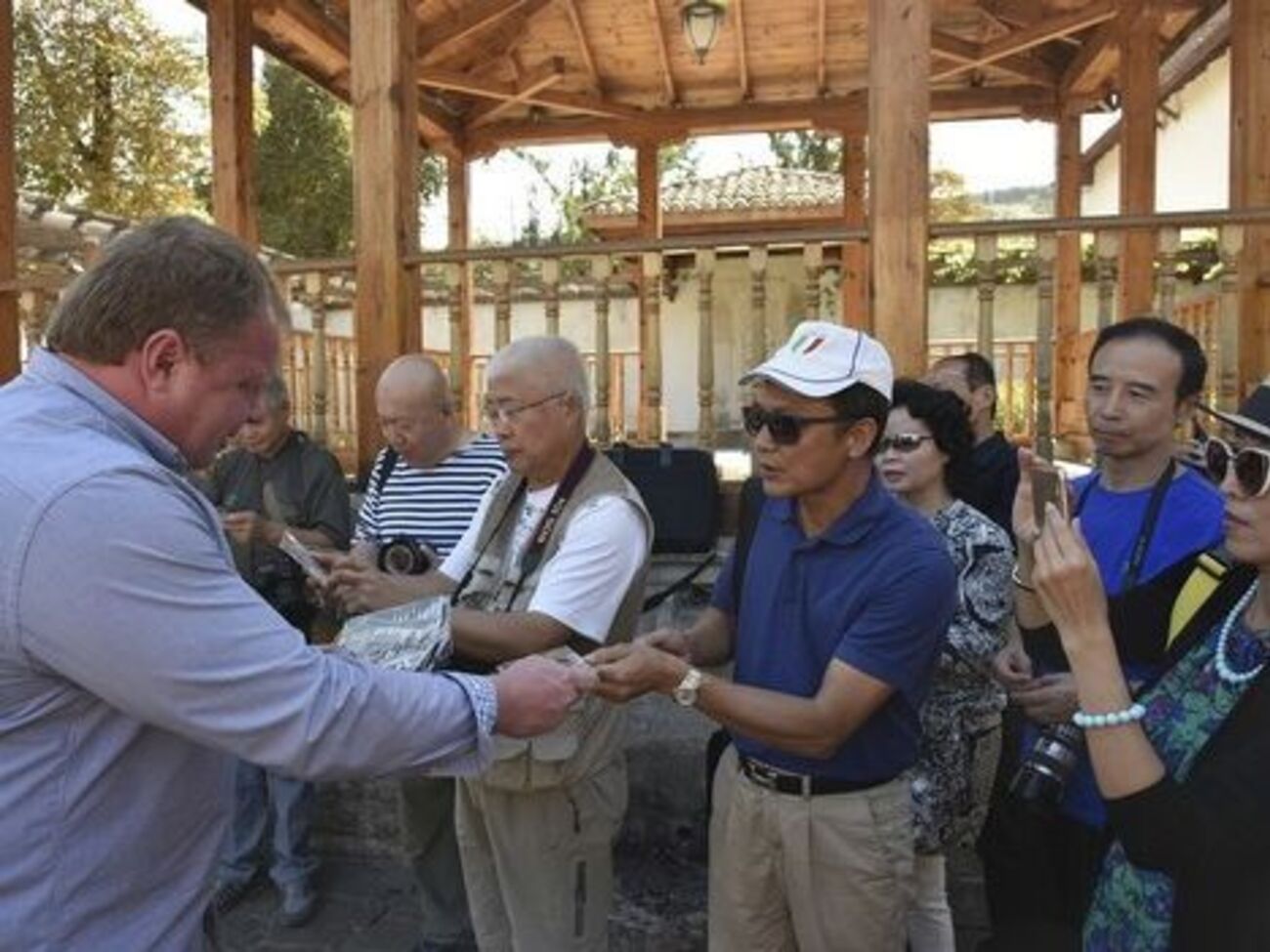 Туристическая группа посетила экскурсию&nbsp;по&nbsp;Ханскому дворцу в&nbsp;Бахчисарае