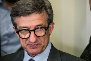 Тарута: Абсолютно очевидно, что самостоятельно урегулировать конфликт на Донбассе мы не сможем