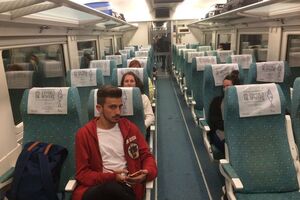 В поезде находилось 109 человек