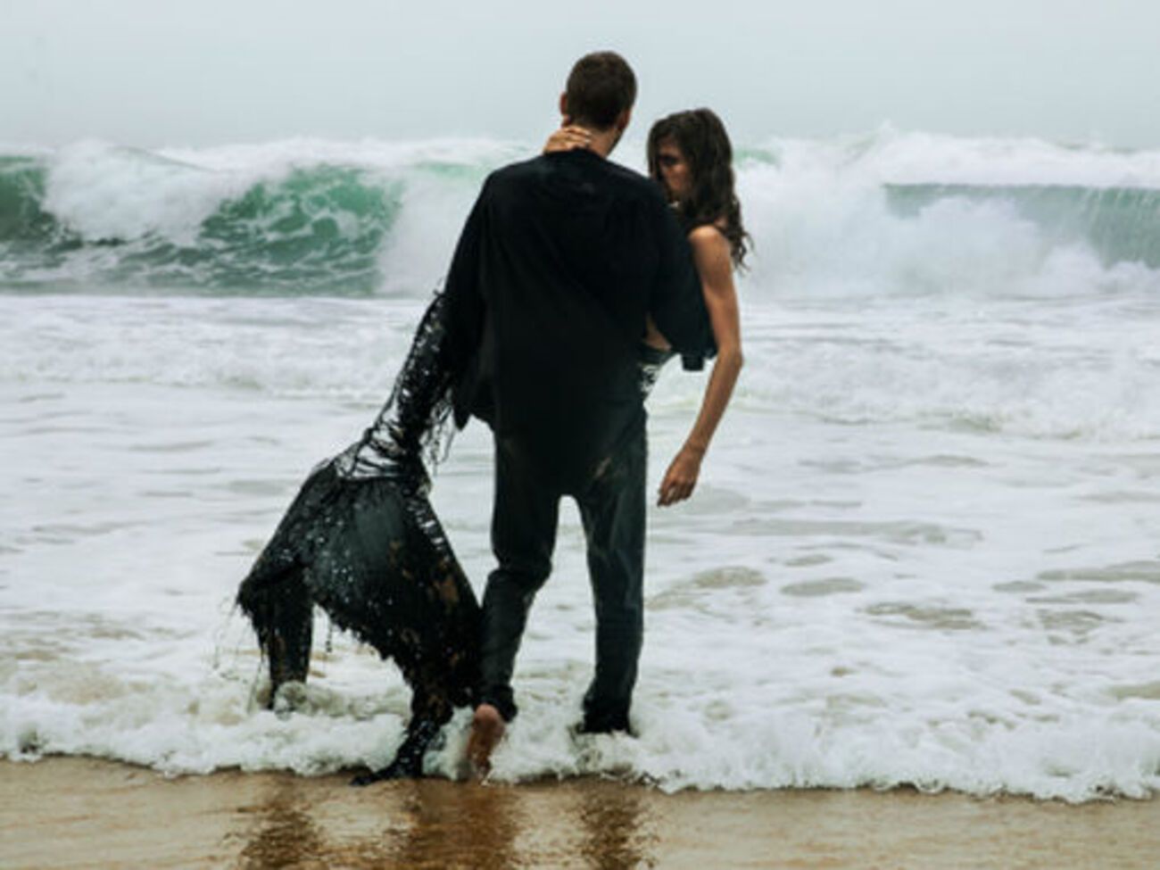 Бадоев опубликовал бэкстейдж-кадры съемок клипа "Последний летний день"