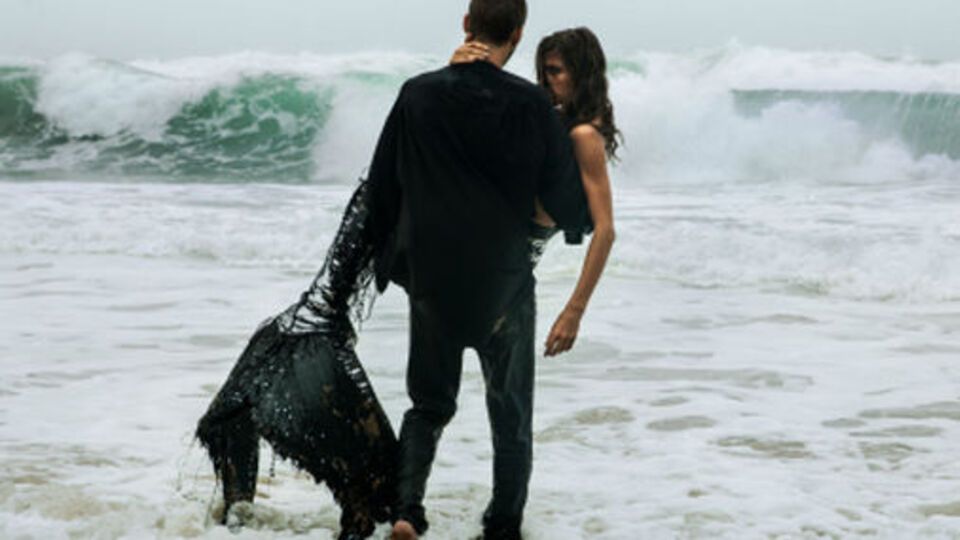 Бадоев опубликовал бэкстейдж-кадры съемок клипа "Последний летний день"