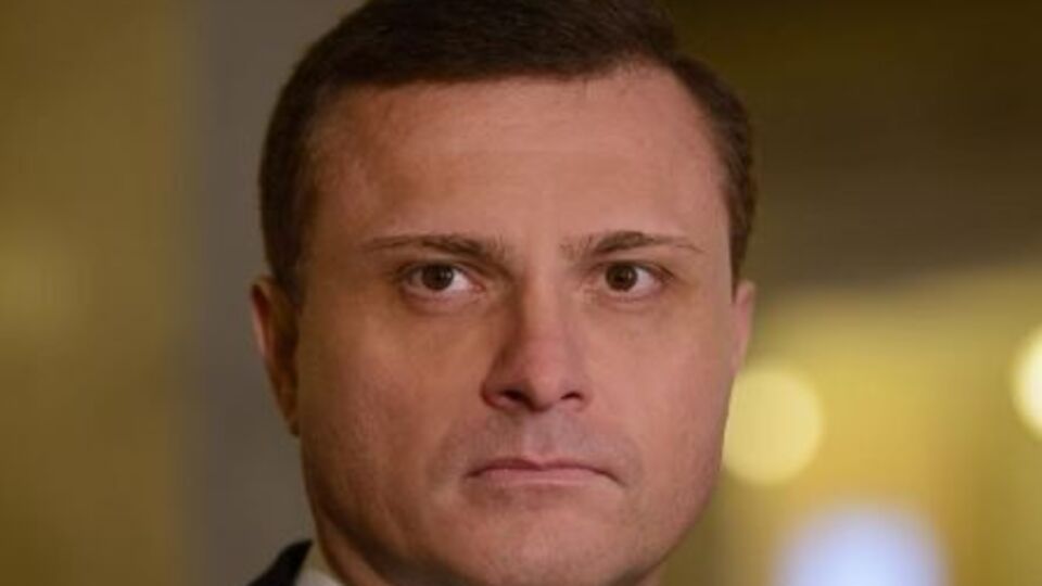 По словам Сергея Левочкина, власти страны хотят опустить железный занавес над средствами массовой информации