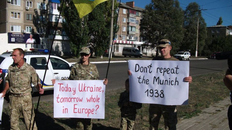 "Новости Донбасса": В пикетах в Краматорске приняли участие около 200 человек