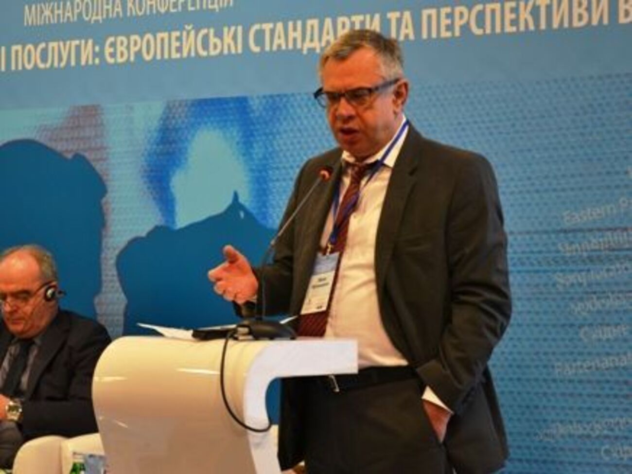 Артеменко призвал "Радио Вести" публично назвать имя владельца