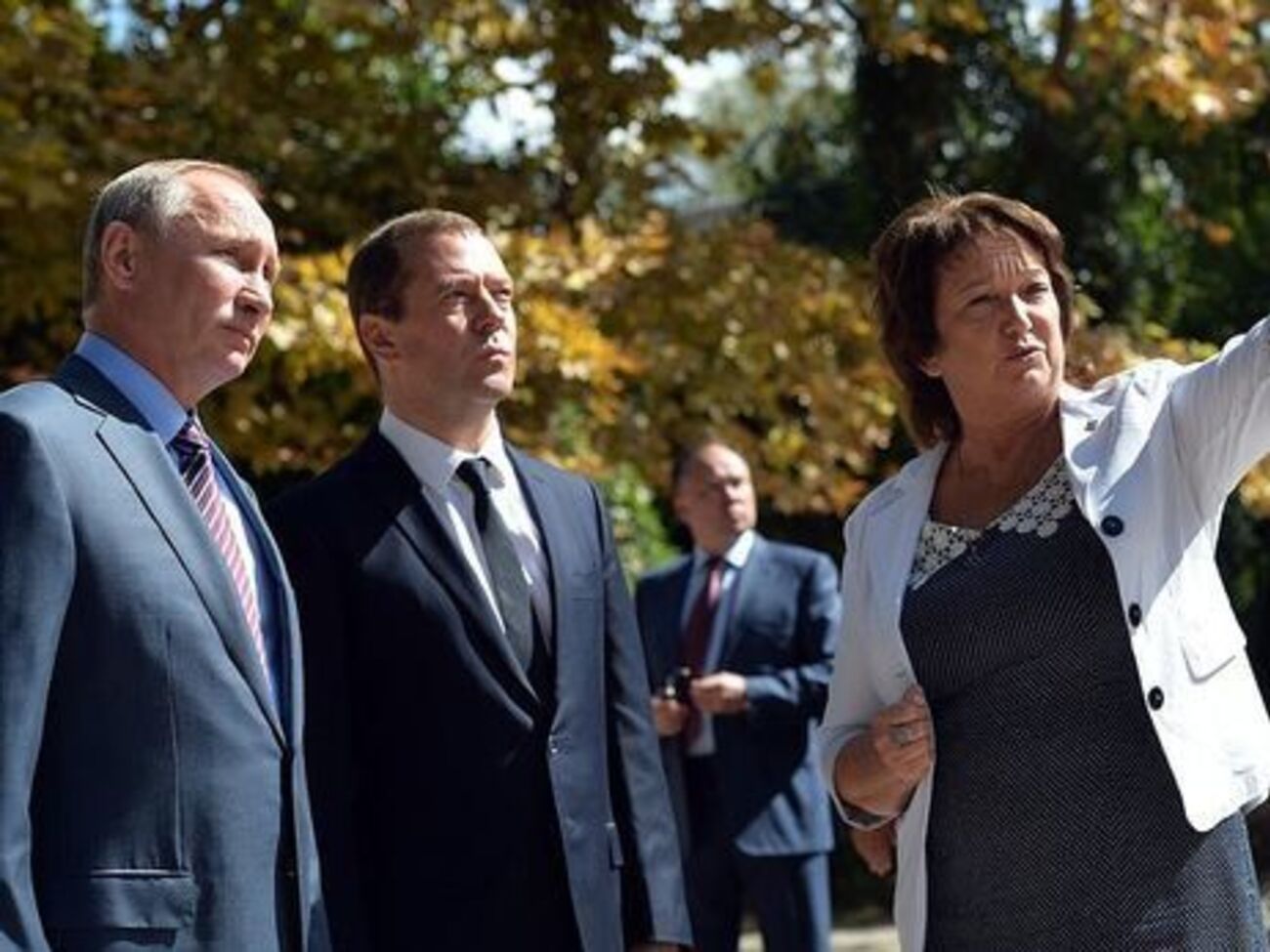 Вчера Путин и Медведев приехали в Керчь