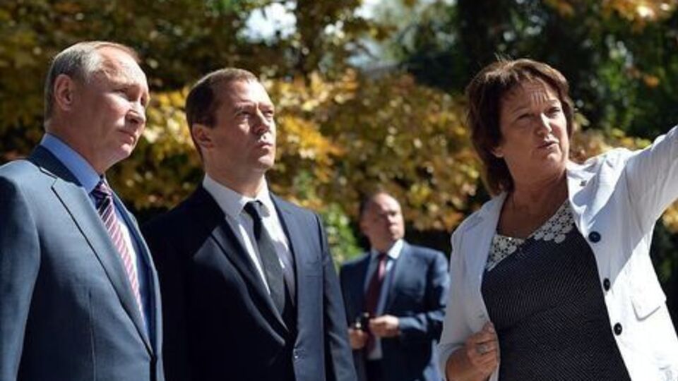 Вчера Путин и Медведев приехали в Керчь