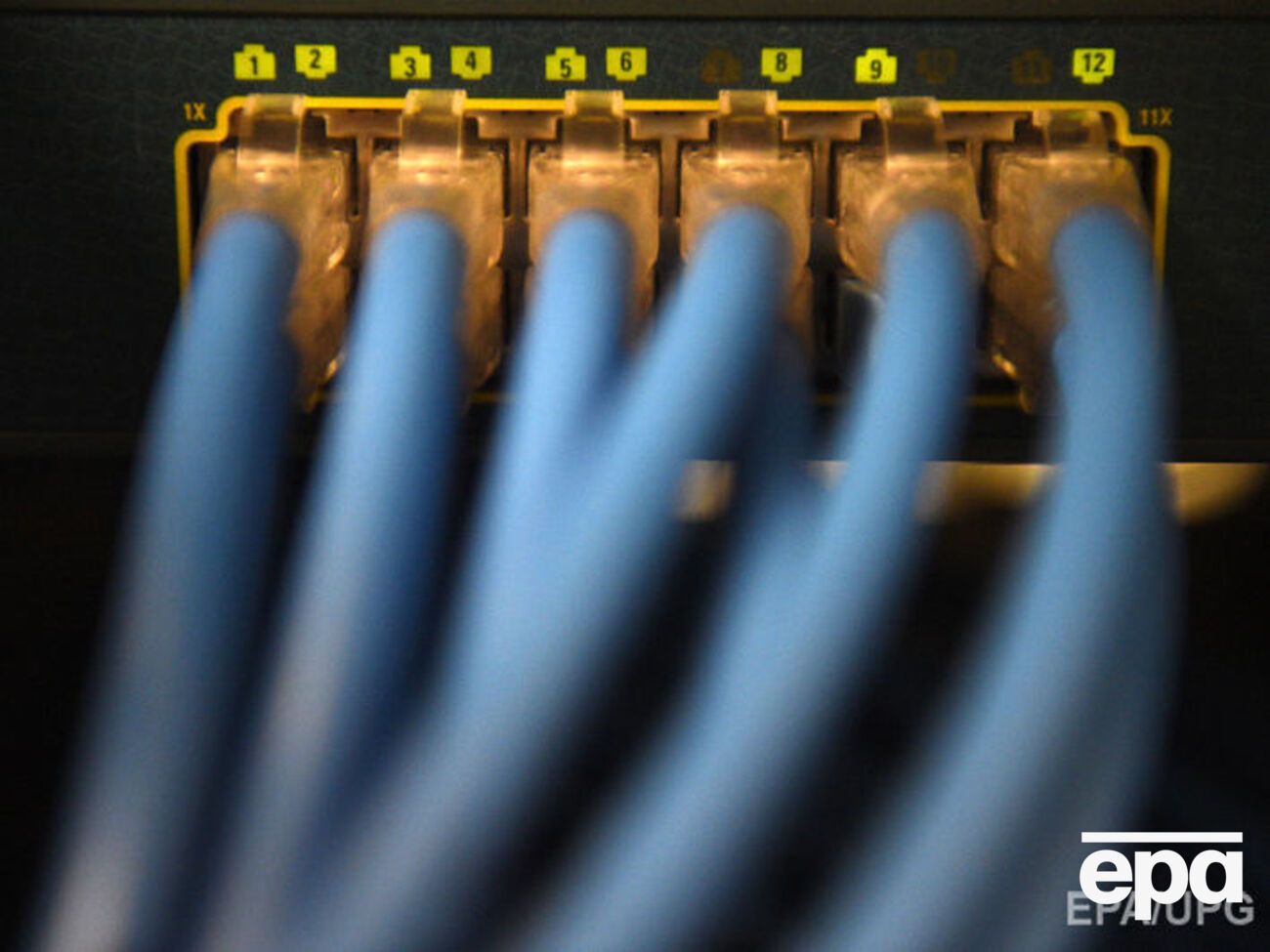 Роскомнадзору понадобилась помощь хакера