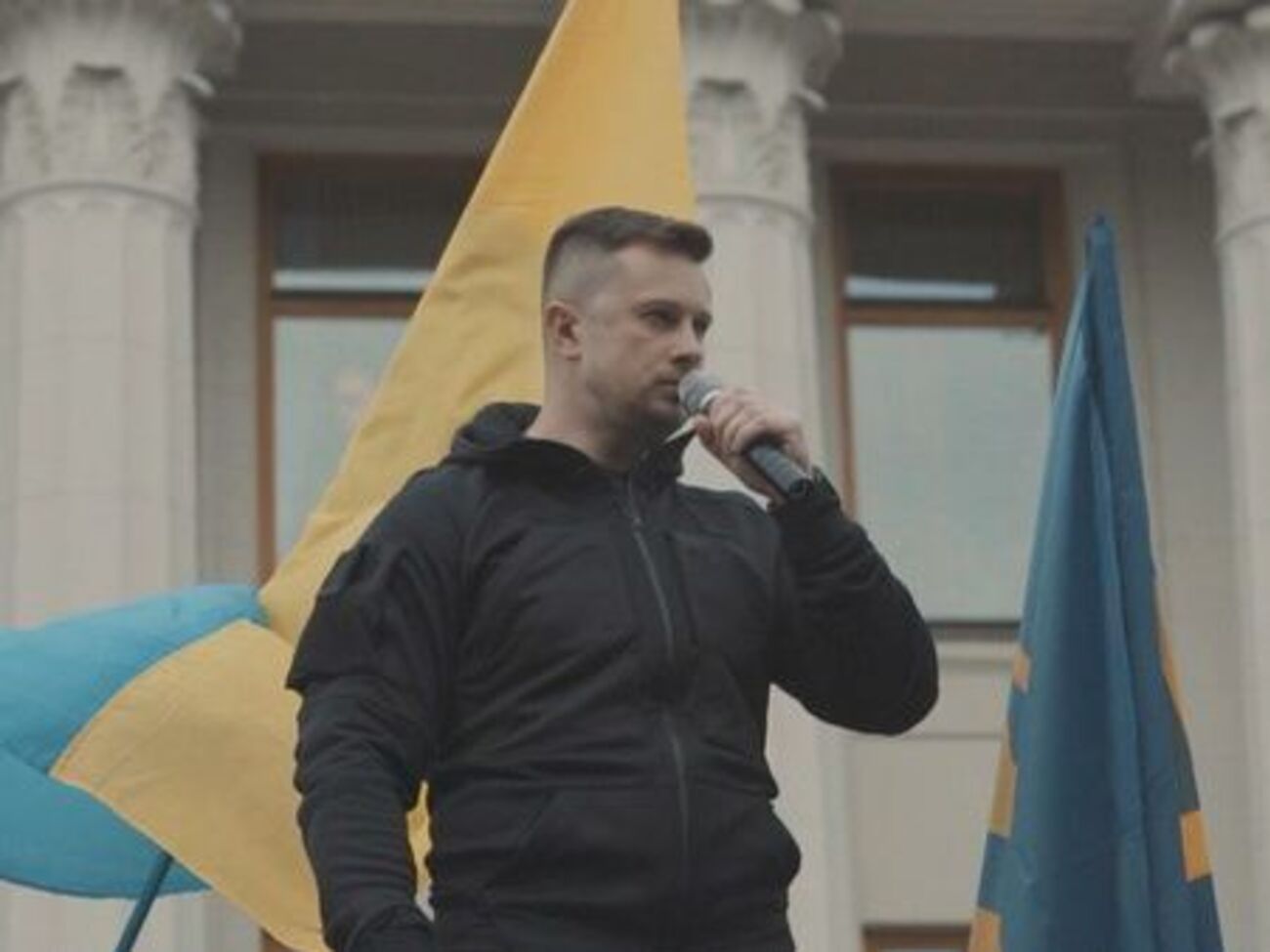 Билецкий считает, что украинские партии имеют фейковых членов