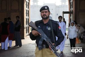 Террористы в Пакистане атакуют культовые учреждения