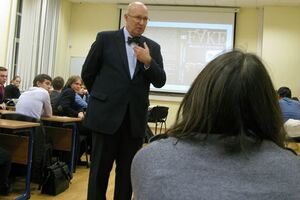 Валерий Соловей: Возможна неожиданная "загогулина" с кандидатом №1