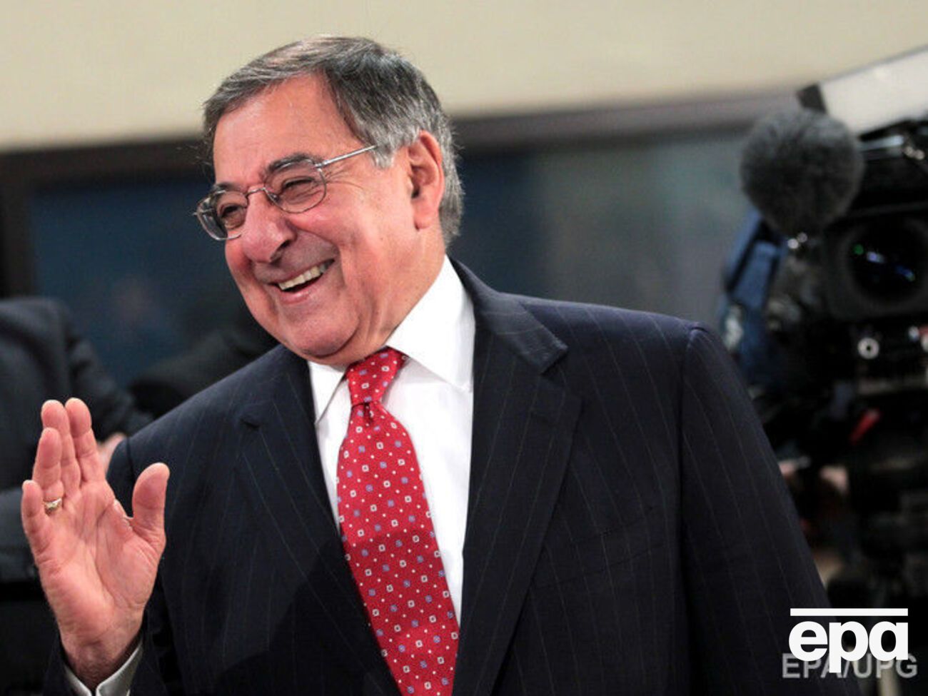 Паннета:&nbsp;Вы не сможете со слабой позиции разобраться с человеком, который ведет себя как наглый разбойник