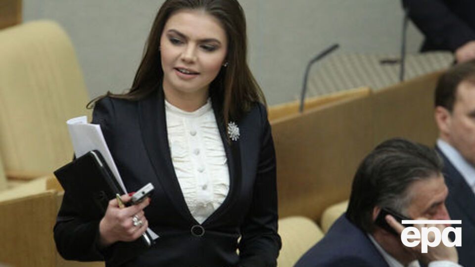 Алина Кабаева стала одним из почетных гостей ледового шоу