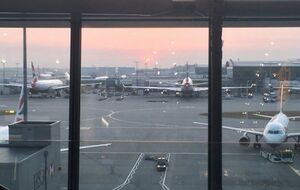 Аэропорт продолжает работу в штатном режиме