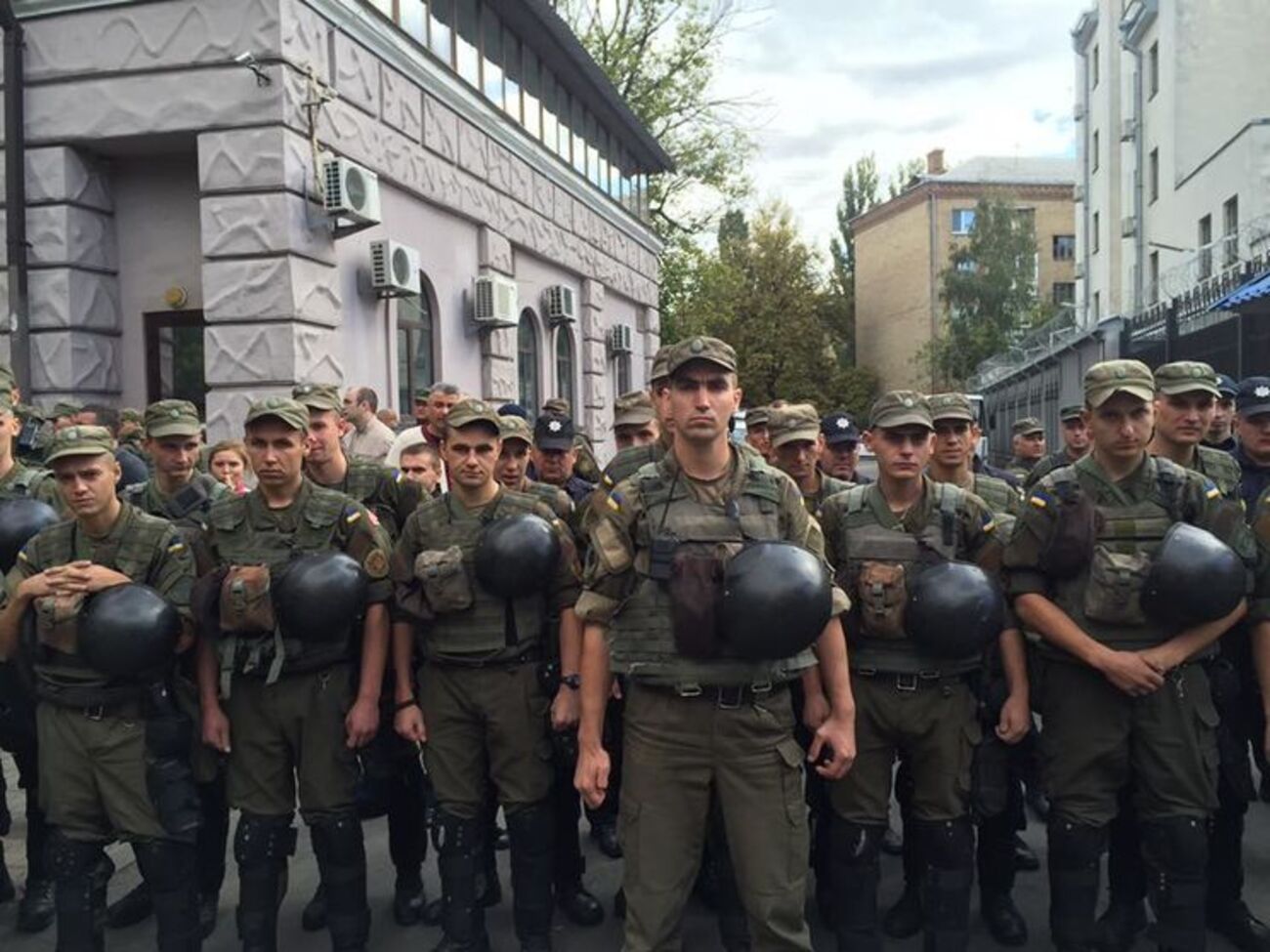 Правоохранители задержали нескольких нарушителей в Киеве и Одессе