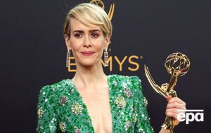 Полсон получила статуэтку как лучшая актриса мини-сериала за игру в "Американской истории преступлений"