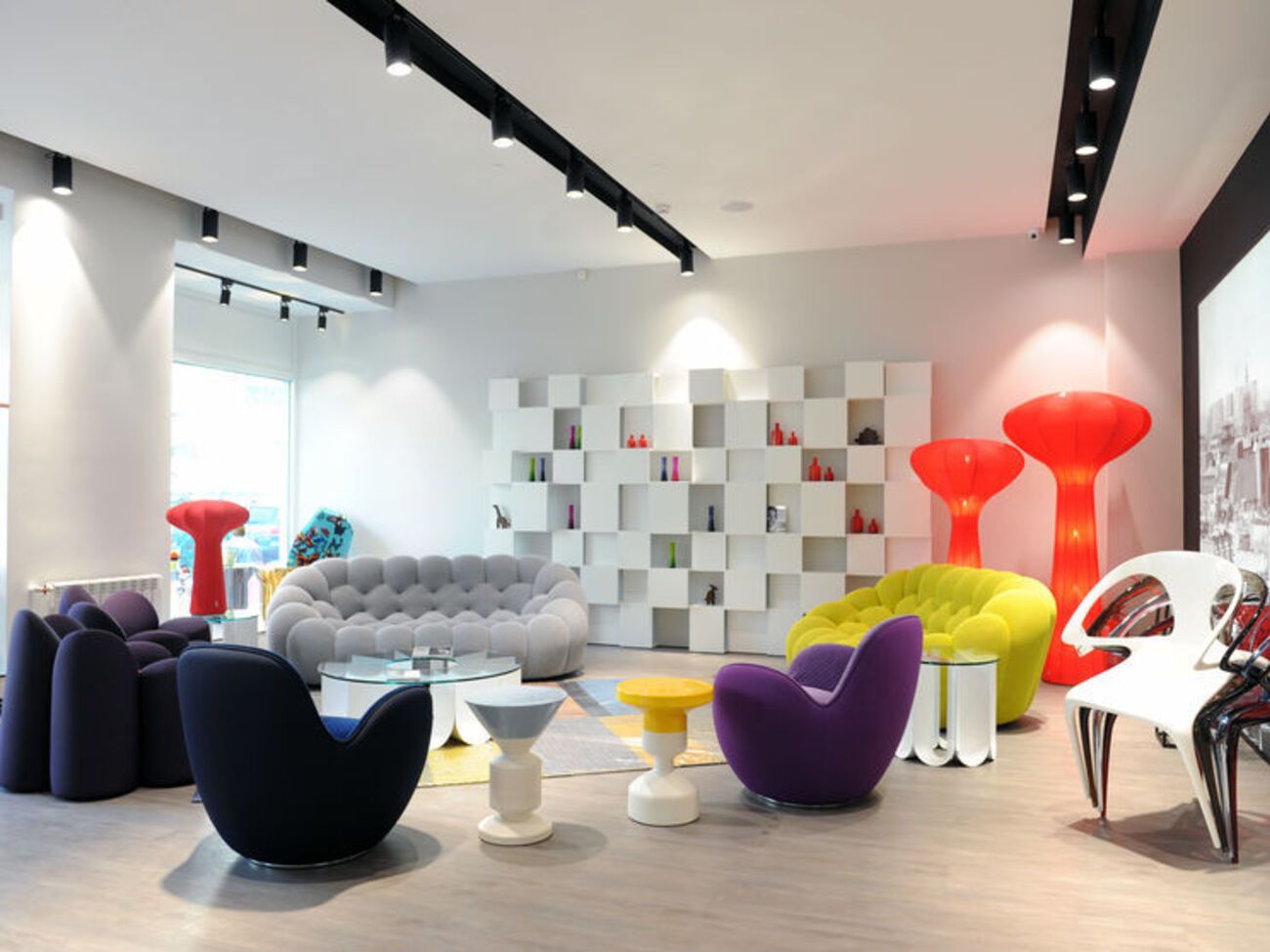 Roche Bobois представляет мебель всемирно известных брендов