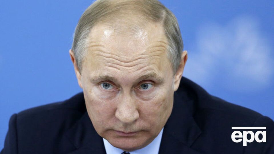 Путин отметил, что ситуации с переданным Китаю островом и, например, Курилами, разнятся