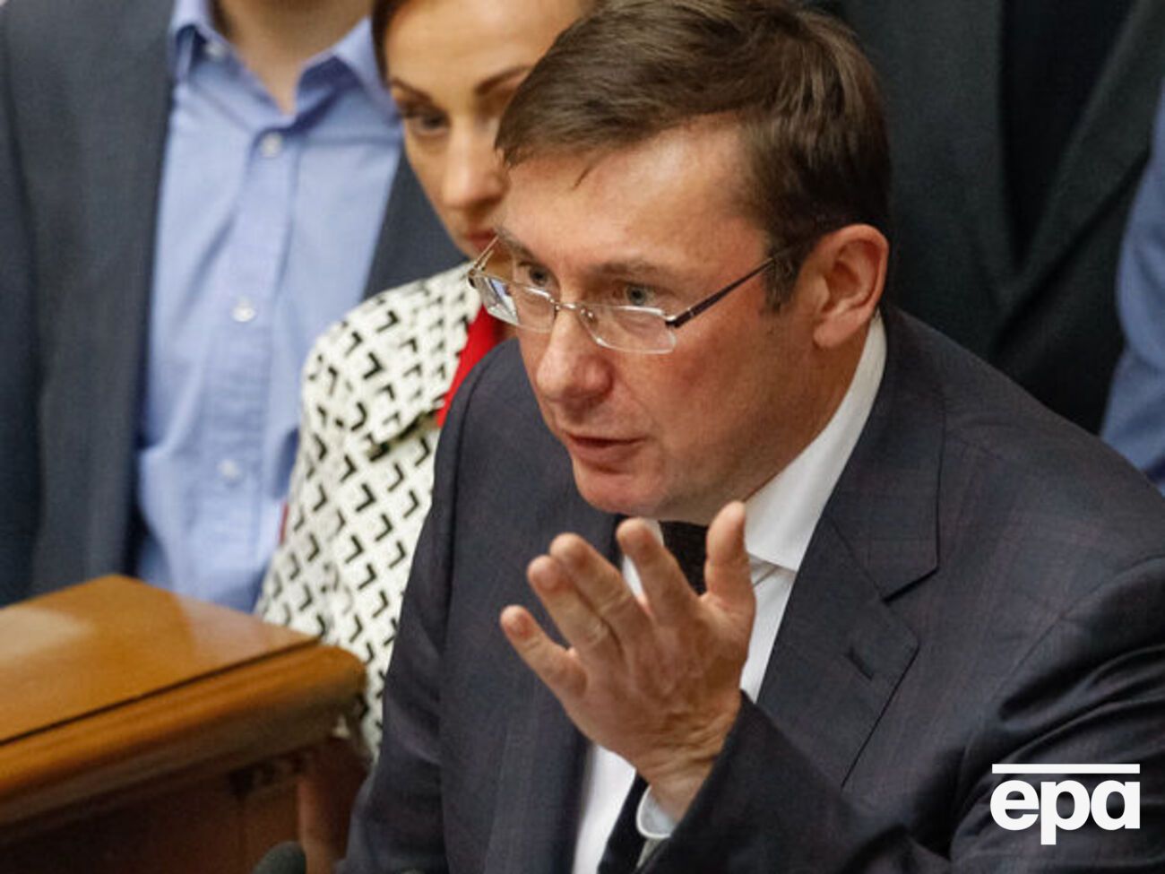 Луценко обещает, что ГПУ расследует ошибки руководства Генштаба