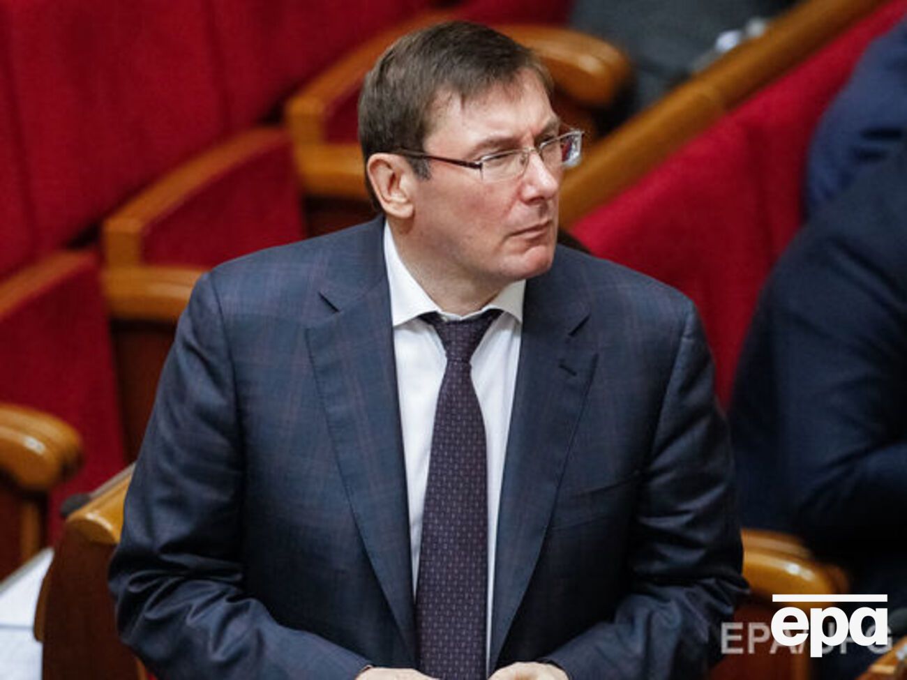 Луценко намерен заняться подозреваемыми в госизмене депутатами