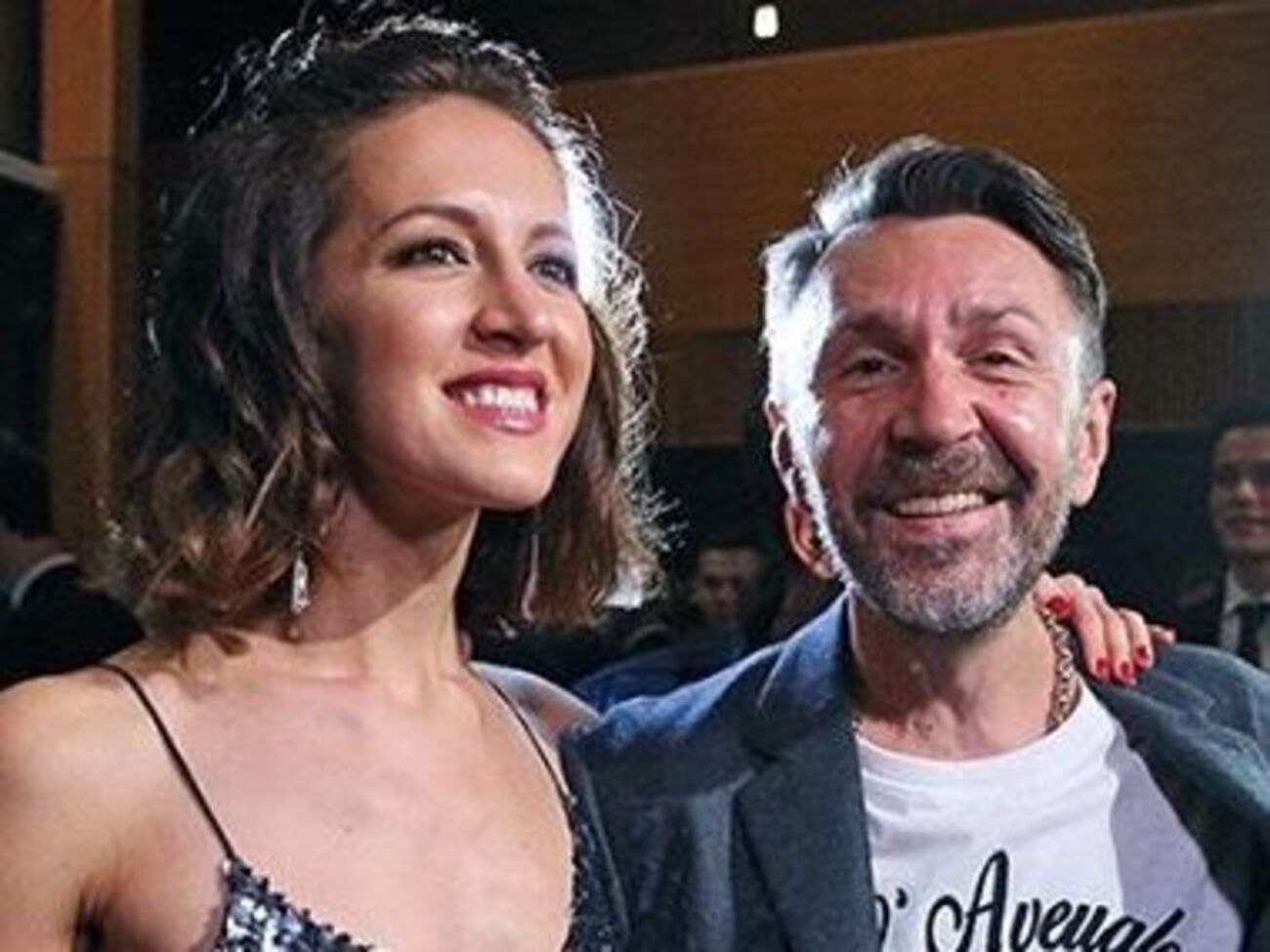 Шнуров заявил, что ему повезло с женой