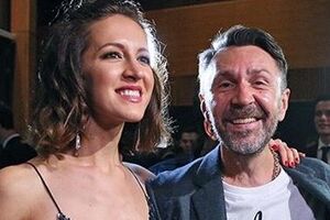 Шнуров заявил, что ему повезло с женой