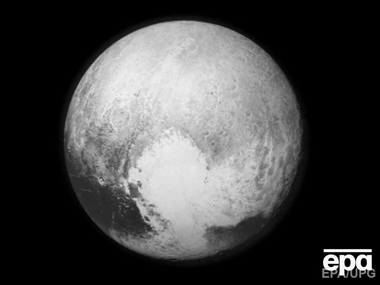 Ученые продолжают анализировать данные, полученные New Horizons