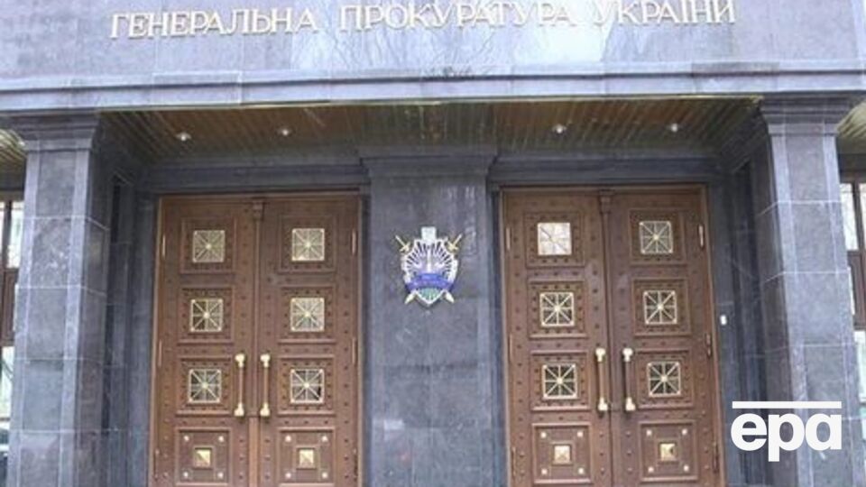 Три прокурора отстранены на время расследования