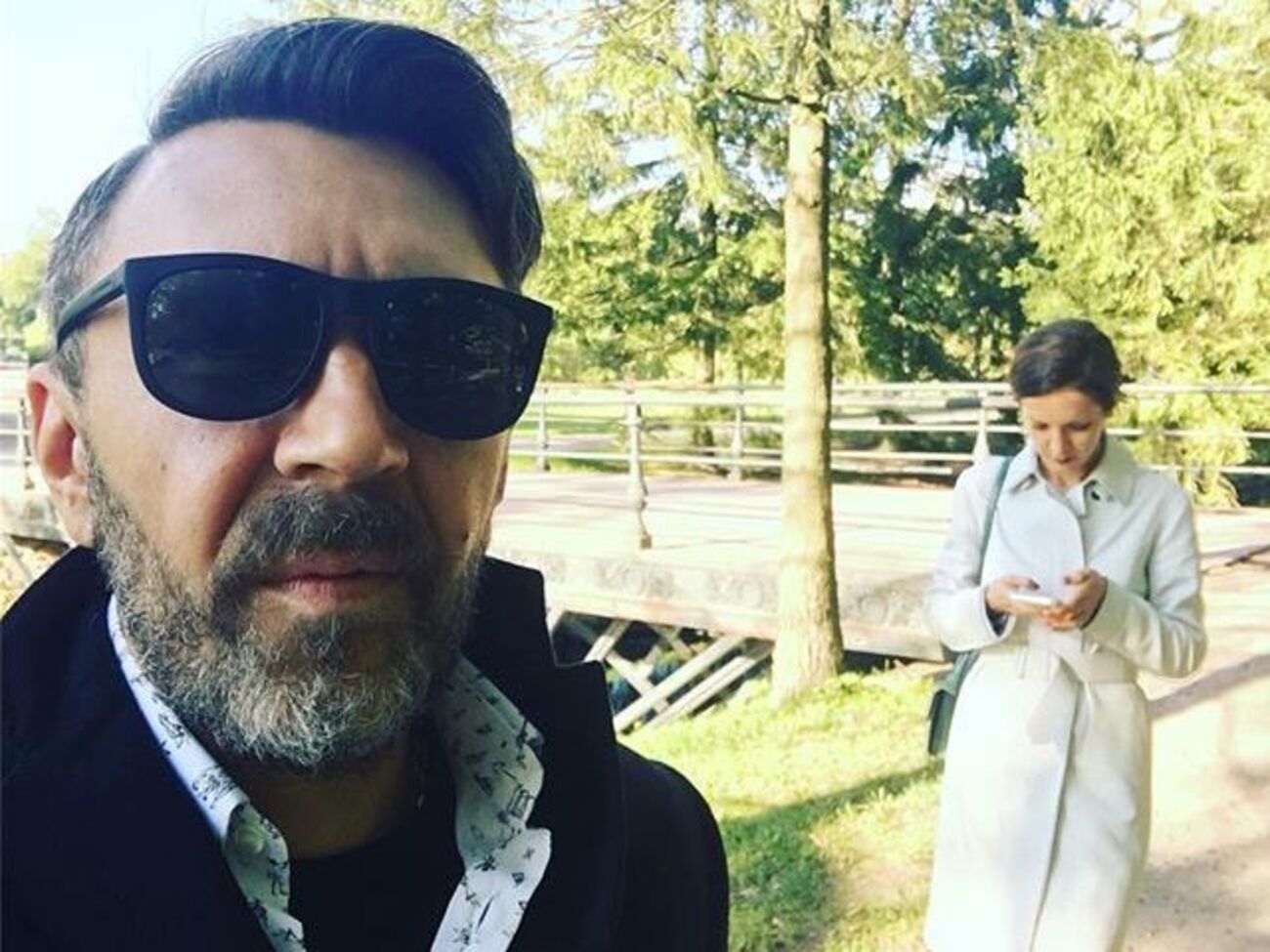 Шнуров:&nbsp;Этот день мы приближали, как могли, я имею в виду конец света! Ура! За здоровье!