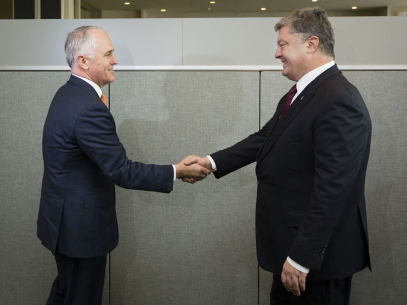 Тернбулл заявил Порошенко, что поддерживает суверенитет и территориальную целостность Украины