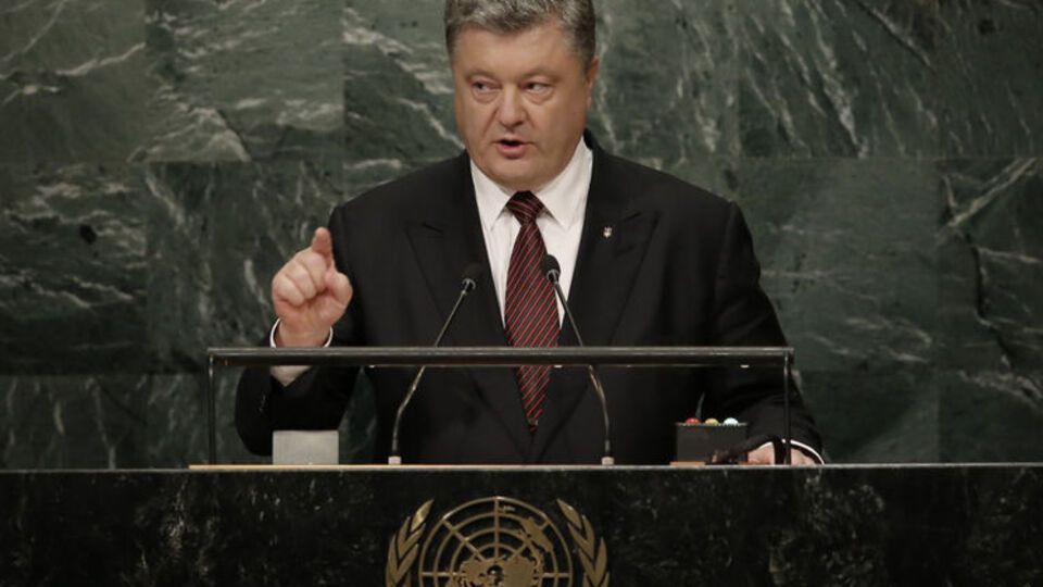Порошенко призвал нового генсека ООН бескомпромиссно требовать соблюдения Устава ООН