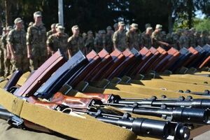 Завтра Кабмин рассмотрит вопрос о проведении призыва, сообщает РБК