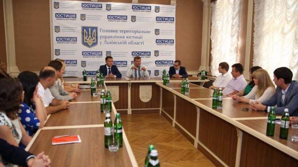 Комиссия заявила, что Минюст препятствует ее работе