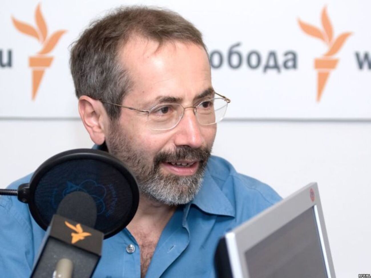 Радзиховский: Если вы зубы вылечили, но в одном из них есть крохотная черная точка, почему не законопатить?