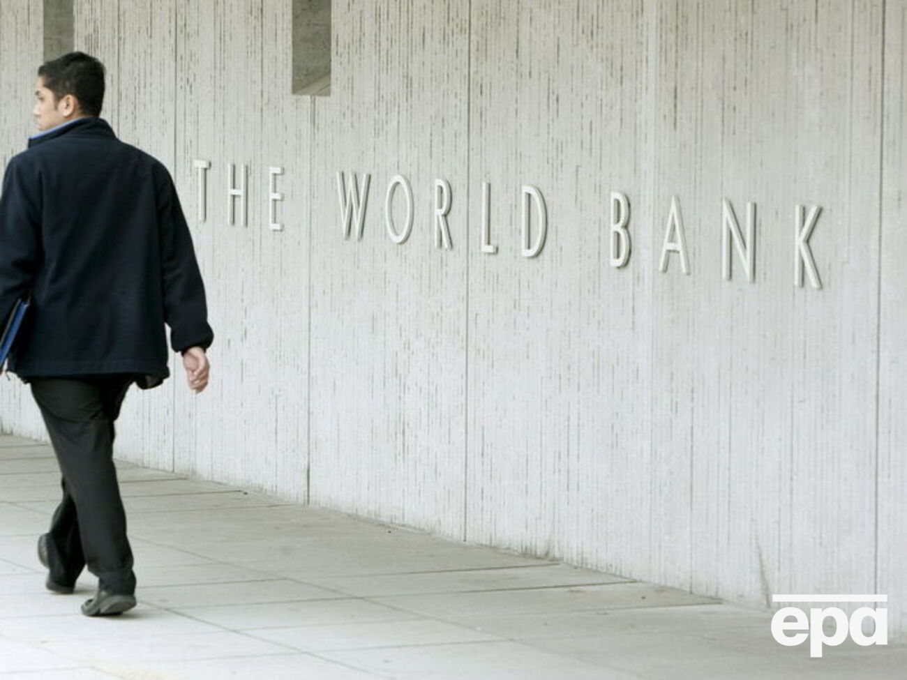 ВБ обсуждает выдачу Украине кредита