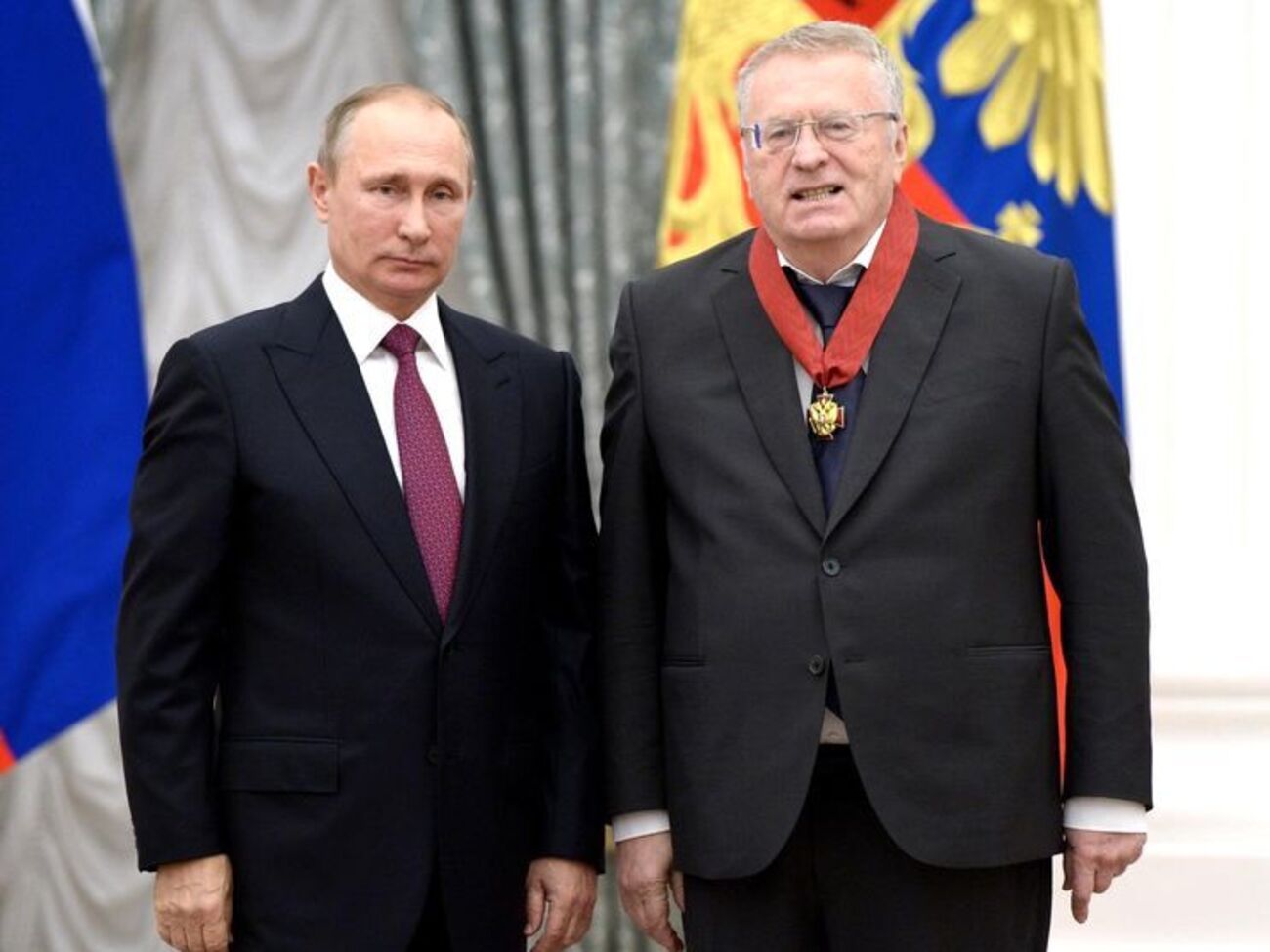 Путин наградил орденом Жириновского